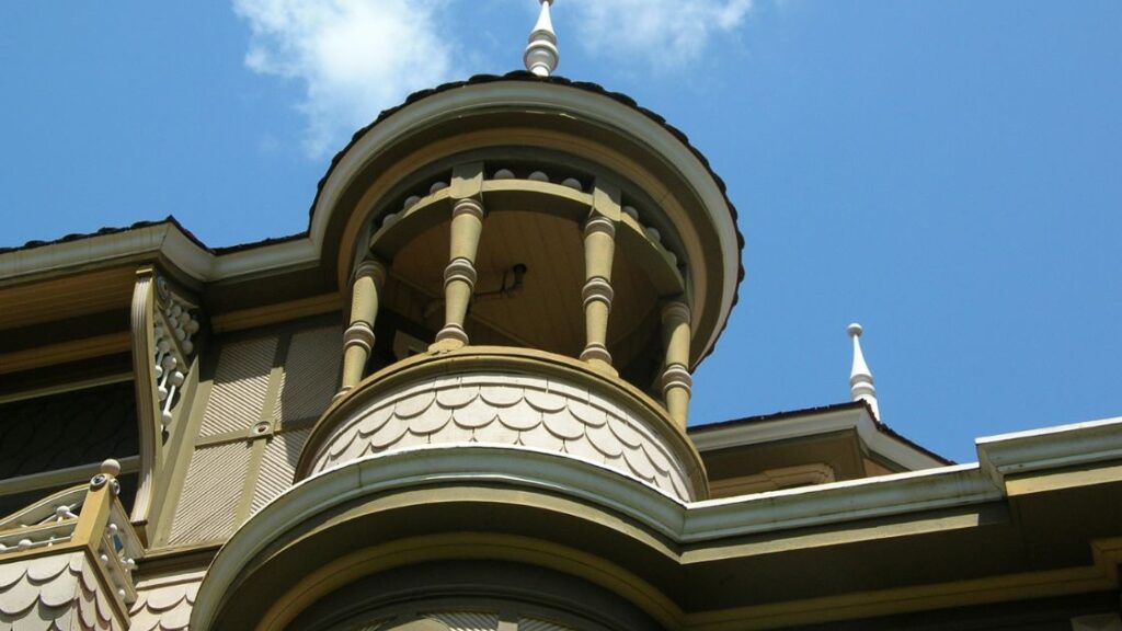 winchester mystery house